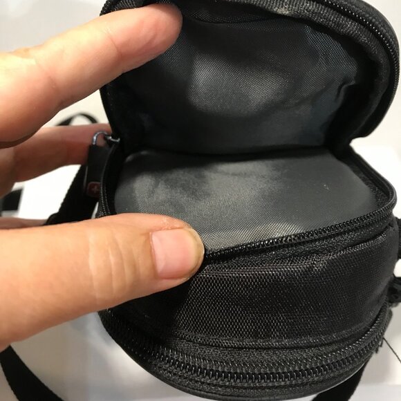 Swissgear By Wenger Compact Black Camera Bag Multiple Compartments Compact - Picture 3 of 13